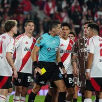 Tras las polémicas en el duelo entre River y Platense: Yael Falcón Pérez podría ser sancionado