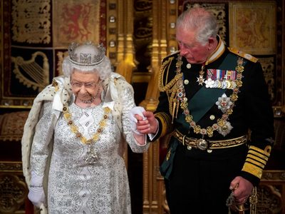 Una técnica infalible: así se protegía la Reina Isabel de los males del príncipe Carlos