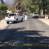 Sicarios frustran viaje familiar; ejecutan a tres hombres en un autobús