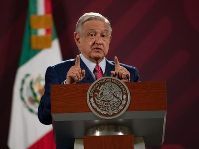 AMLO cuestiona a juez por suspender caso de corrupción de Emilio Lozoya