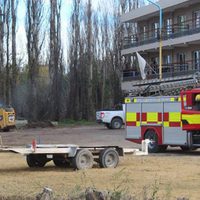 En Centenario evacuaron un edificio por una pérdida de gas
