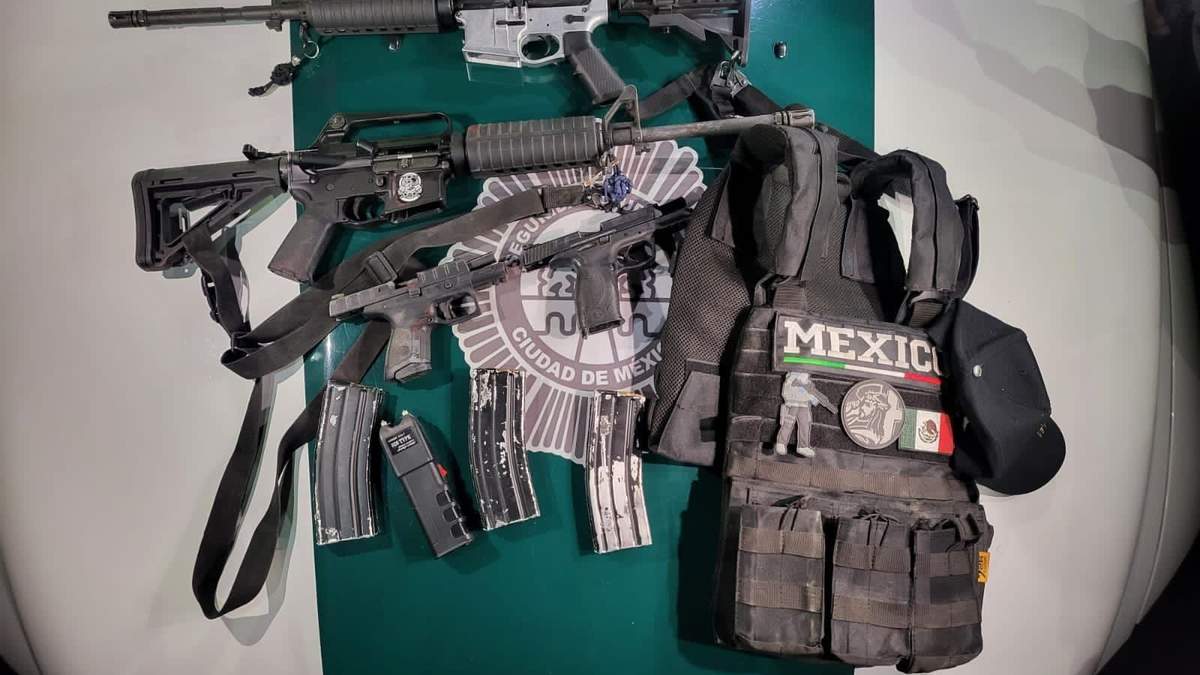 Armamento decomisado a los detenidos