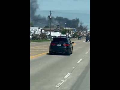 Reportan incendio en Refinería Deer ParK, en Texas; es el segundo en menos de un mes