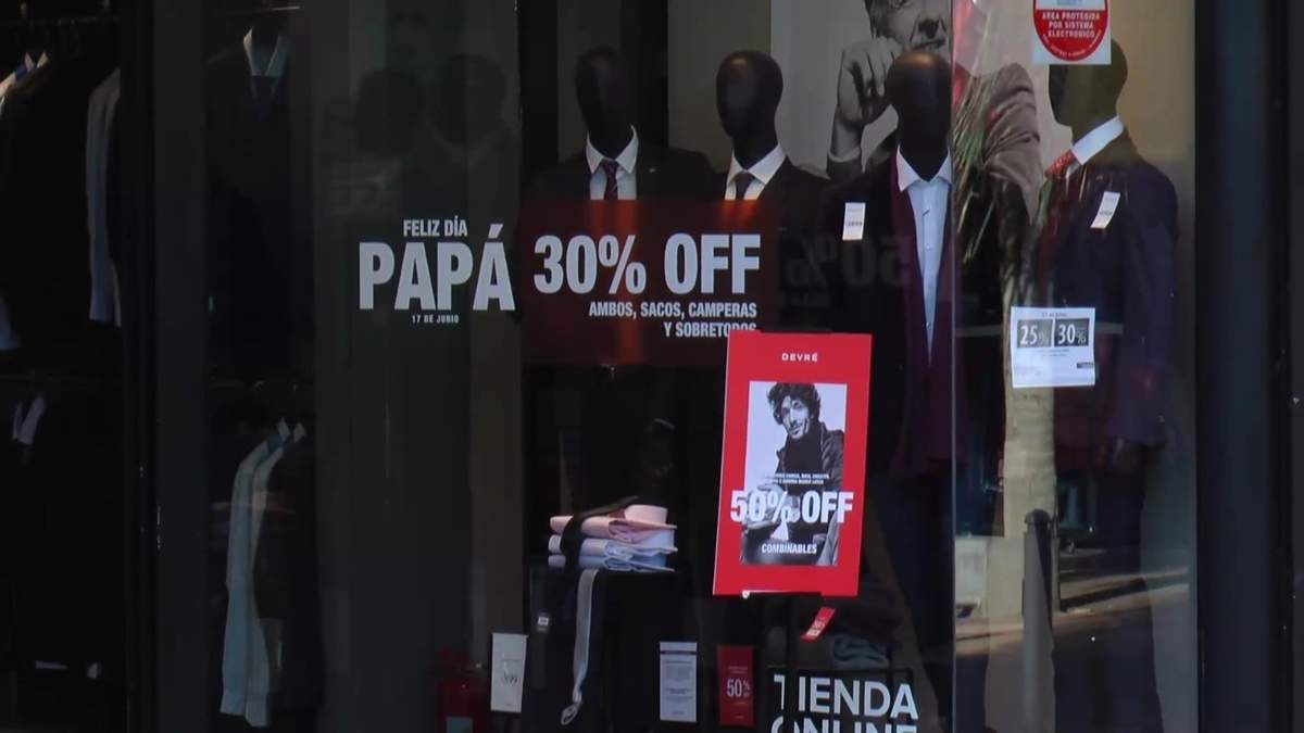 Vidrieras en Argentina. Foto: (Twitter)