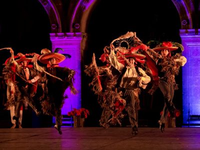 Ballet Folklórico de Amalia Hernández alcanza su 15º edición de "Navidades en México"