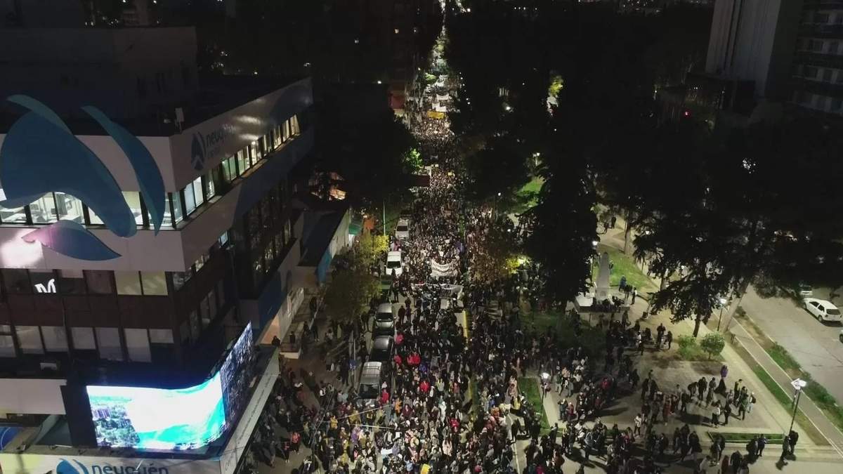 Marcha por la universidad pública en Neuquén