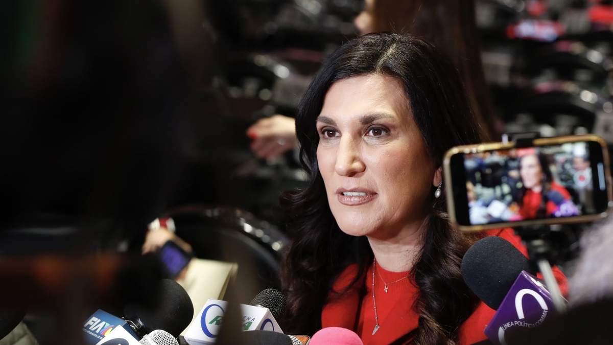 La presidenta de la Cámara de Diputados, Kenia López Rabadán