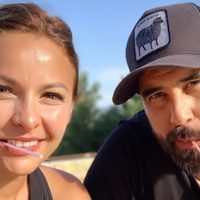 El beso de la buena suerte: Carla Pardo Lizana y Claudio Bravo postean una tierna foto en las redes