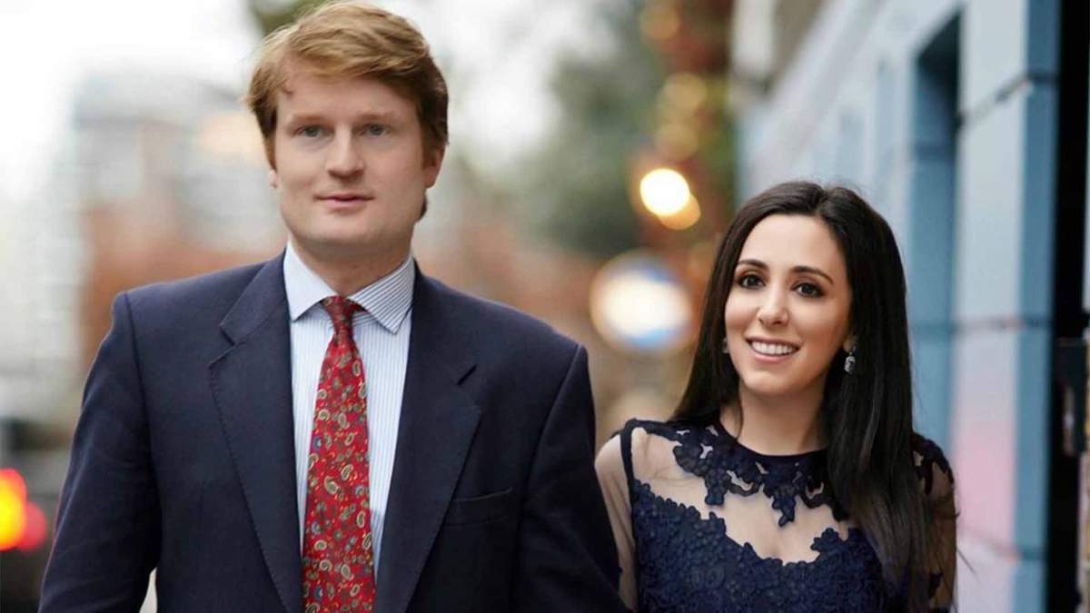 Hanna Jaff y Henry Roper-Curzon. Fuente: (Twitter)