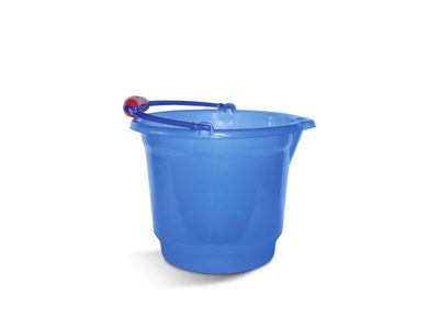No tires el balde roto: transformalo en este coqueto canasto para la ropa recién lavada