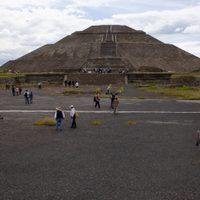 FGR detiene a responsable de obra que causó daños en zona arqueológica de Teotihuacan