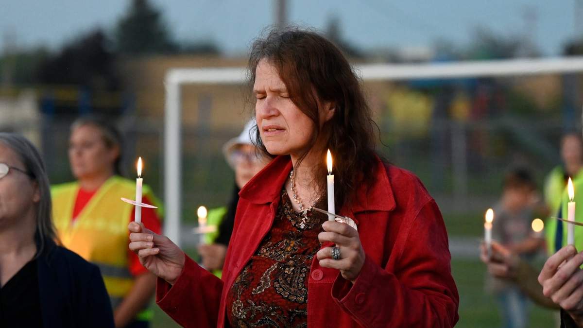 Dolor y angustia en Michigan tras el tiroteo
