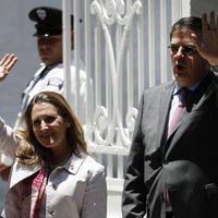 AMLO recibe a canciller y secretarios de Estado canadienses en su casa de transición