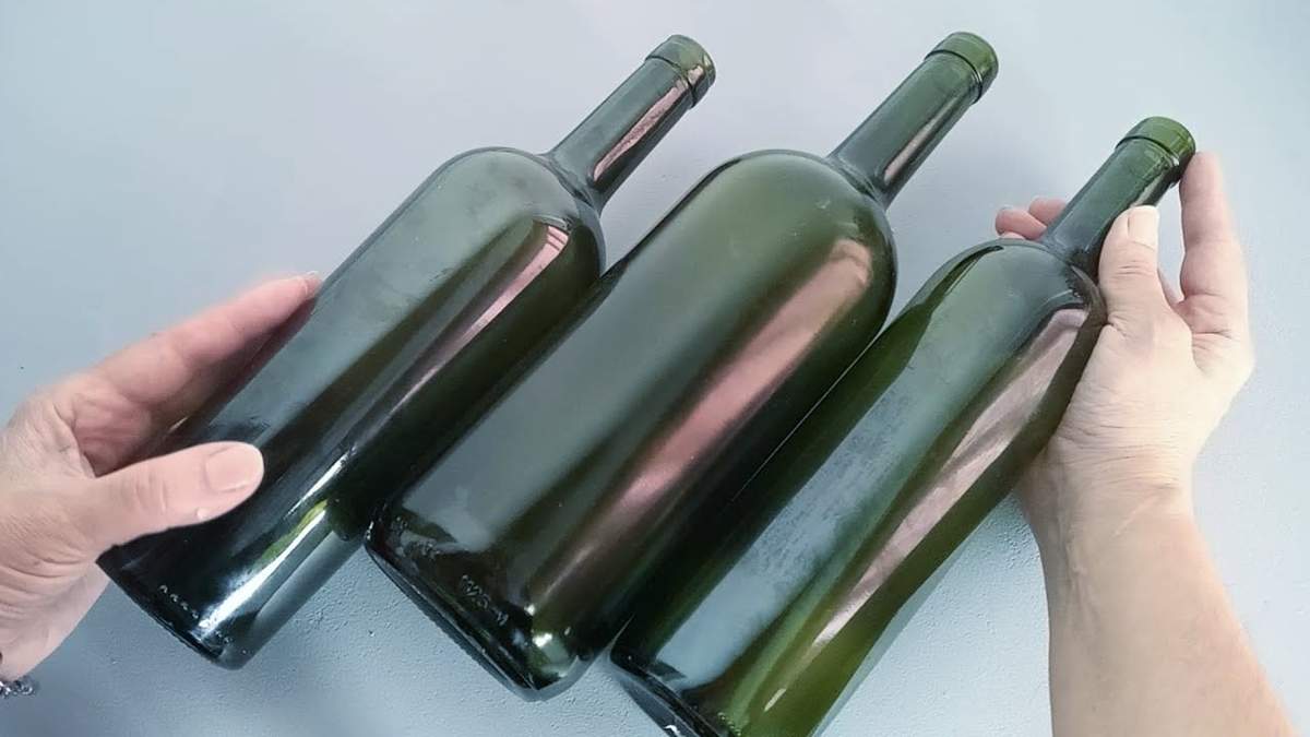 Botellas de licor. Fuente: (YouTube)