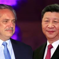 Alberto Fernández más cerca de China