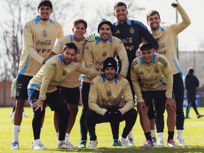 Con el regreso de Messi, la Selección argentina recibe a Colombia