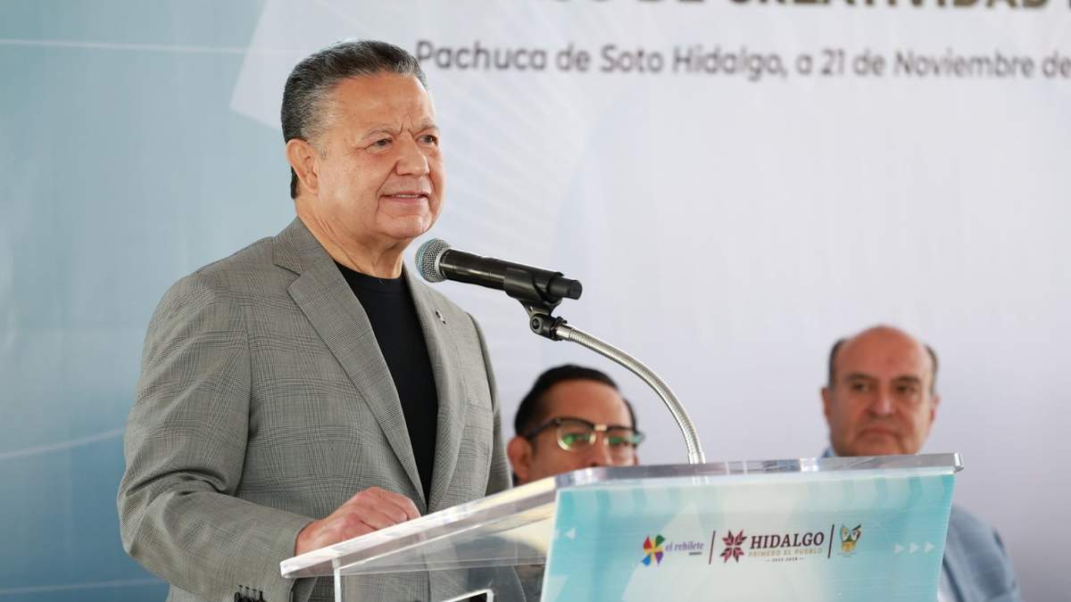 El gobernador de Hidalgo, Julio Menchaca, el viernes 21 de noviembre de 2025