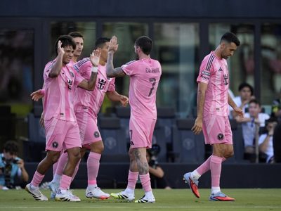 Inter Miami remonta y vence a Necaxa en penaltis en la Leagues Cup tras la baja de Messi por lesión