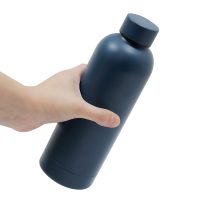 Con solo 2 ingredientes, dejá tus botellas térmicas totalmente desinfectadas y como recién estrenadas