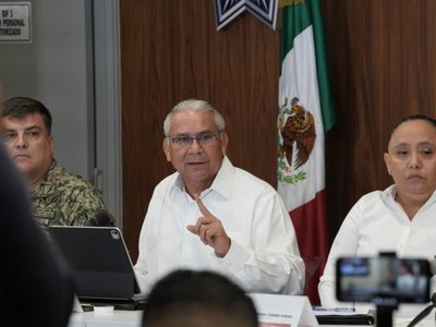 Hallan al menos 16 cuerpos en cementerio clandestino cerca de Cancún