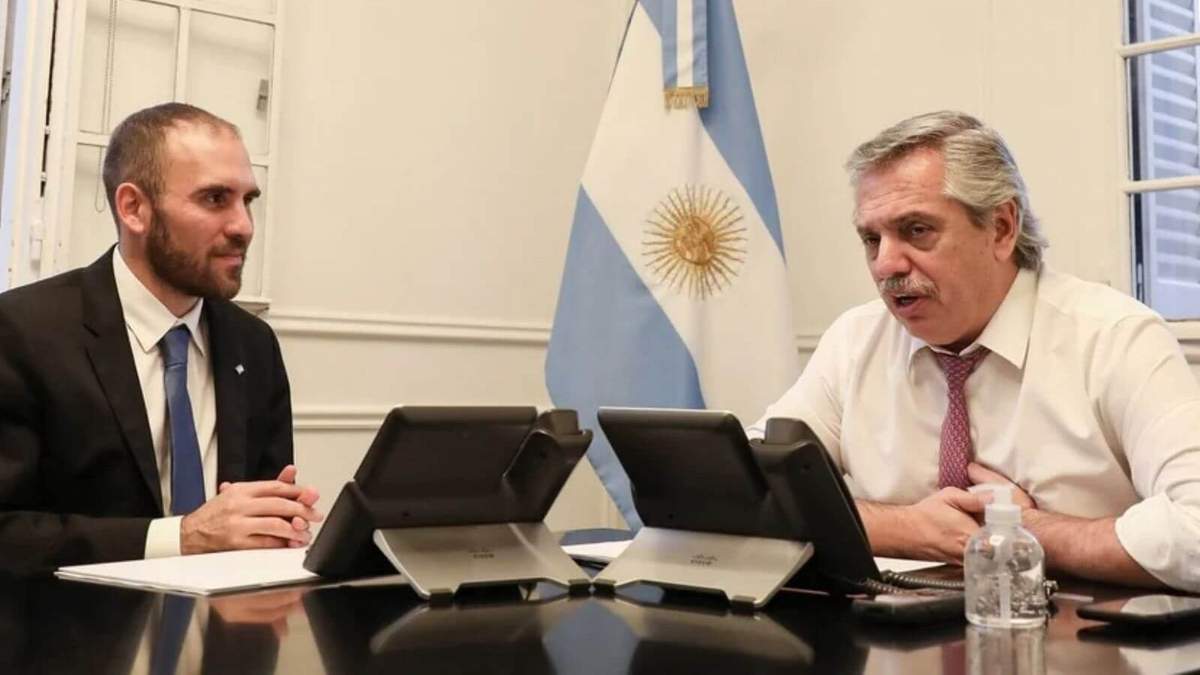 Martín Guzmán y Alberto Fernández. Foto: (Twitter)