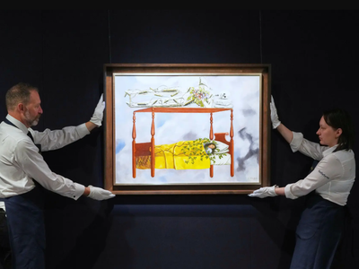 "El sueño" de Frida Kahlo se subasta en 54.7 mdd; la obra más cara de una artista femenina