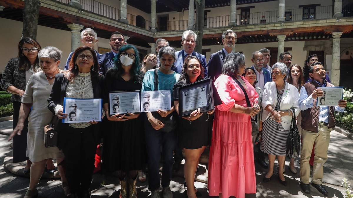 Periodistas ganadoras del Premio Breach-Valdez