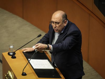 Moreira solicita a Laura Itzel Castillo declarar constitucionalidad de la reforma a salarios mínimos