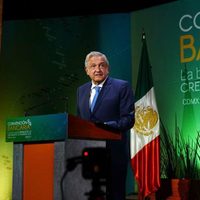AMLO promete reforma para impulsar y beneficiar a las Pymes