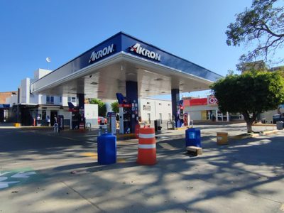 Guadalajara, semiparalizada tras narcobloqueos: en Jalisco 58 muertos, fuga en penal y Código Rojo