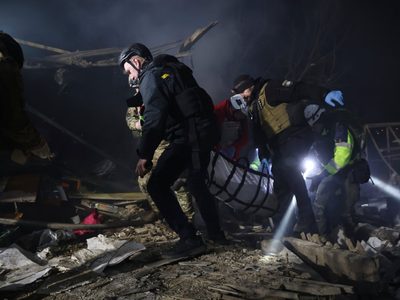 Ataques rusos dejan tres muertos y 14 heridos en Zaporiyia a pesar de la tregua limitada