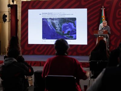 Sismo de magnitud 6.2 con epicentro en Veracruz activa la alerta sísmica en la CDMX (Video)