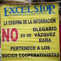 AMLO ordena revisar disolución de la cooperativa de Excélsior y rememora el 'golpe” del 76