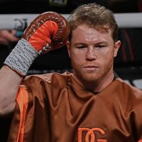 Celebran los fanáticos: los artículos que sacó a la venta Canelo Álvarez
