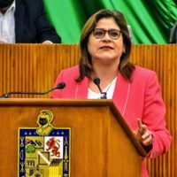 Gobernador interino en NL está atorado en la Suprema Corte, dice diputada de MC