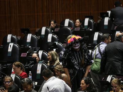 Diputados aprovechan puente para rasurar 13 mil millones de pesos a órganos autónomos