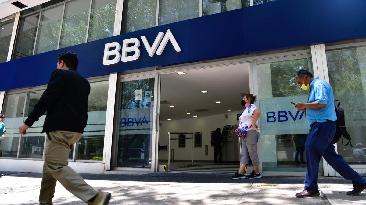 La CNBV publicó su calendario bancario 2025: revisa qué operaciones podrás realizar el lunes 17 de noviembre.