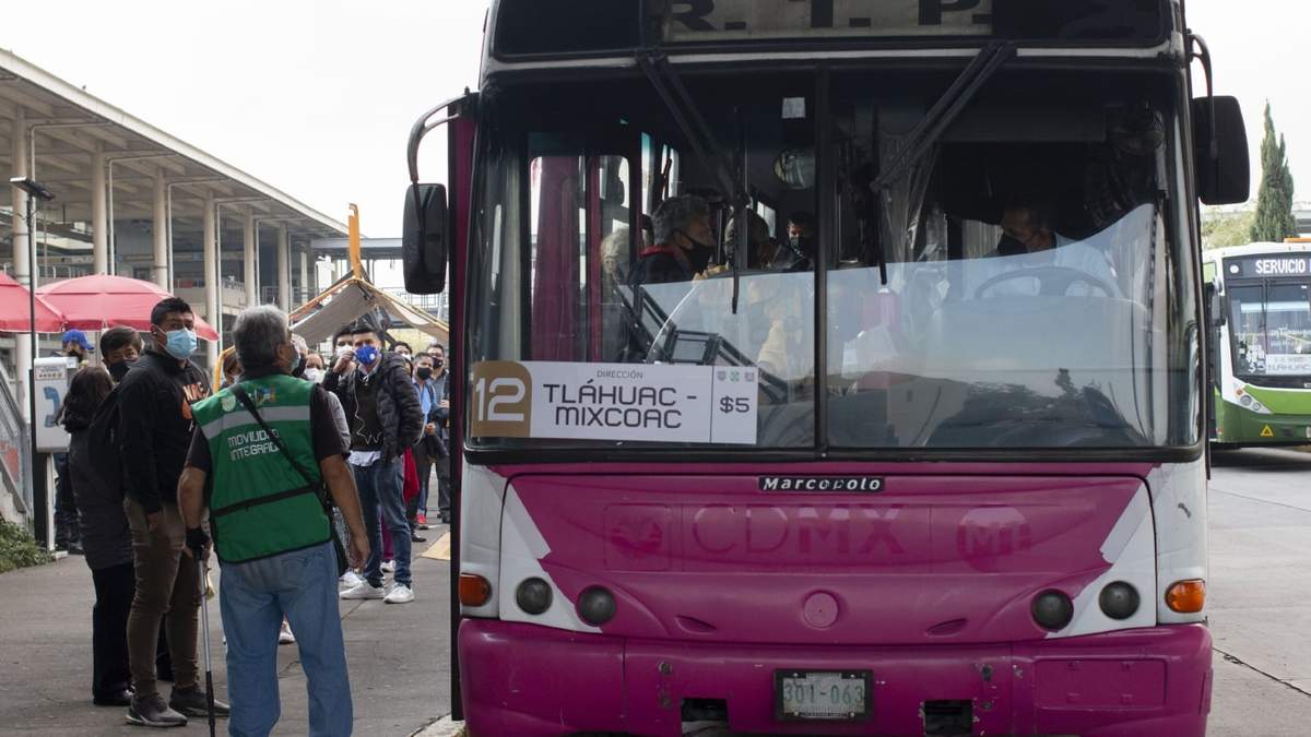 Las unidades que el gobierno capitalino destinó para atender la demanda no son suficientes