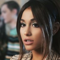 Ariana Grande es la culpable de que su relación con Mikey Foster haya terminado pero ¿Qué hizo?