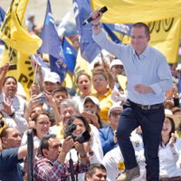 Con porras para Barrales, Anaya promete agua y seguridad a habitantes de la delegación Venustiano Carranza