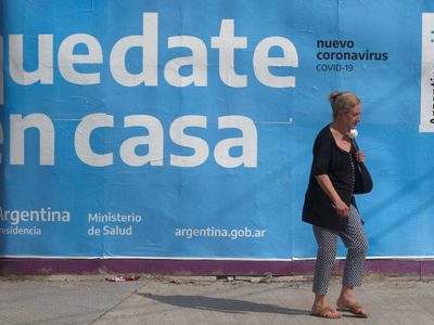 Fuerte cruce de intelectuales por la “infectadura” de la cuarentena