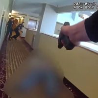 Policía mata a tiros a presunto pedófilo que pretendía abusar de dos niñas (Video)
