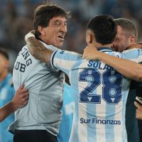 Gustavo Costas, después de eliminar a River: “Estos pibes se juegan la vida”