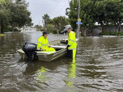 El huracán Helene deja al menos 25 muertos y cuatro millones de personas sin luz en EU (Video)
