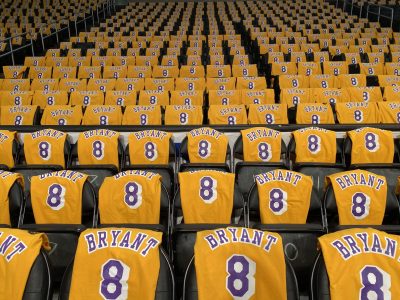 Impactante homenaje a Kobe Bryant en el Staples Center
