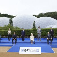El G7 se compromete a la entrega inicial de mil millones de vacunas a países en vías de desarrollo