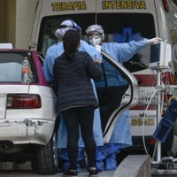 A hospitales de CDMX llegan de manera "muy tardía" pacientes "multitratados": Sedesa