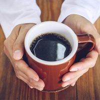 Café con aceite: por qué esta tendencia puede cambiar tu energía, salud y bienestar