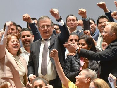 Bloque de Ebrard en la Cámara de Diputados amaga con cambiar el presupuesto