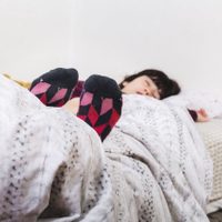 Los adolescentes que duermen menos de ocho horas tienen más riesgo de sobrepeso u obesidad